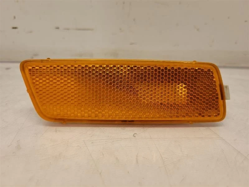 Marcador lateral derecho pasajero Volkswagen Jetta (VIN K) 2007-08 Foto 1 de 3