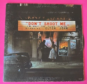 ELTON JOHN - Don't Shoot Me... (w/Booklet) (1973) - 12" Vinyl Record LP - VG - Imagen 1 de 8