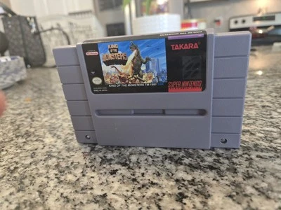 King of the Monsters - Authentic Super Nintendo Game SNES - Tested - Image 1 of 4