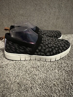 Ryka Women’s Black/Gray Geometric Print Slip On Sneaker Size 8:5 wide - Image 1 of 4