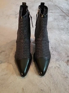 Sam Edelman Elita Black Pointed Cut Out Block Western Boots Women’s Size 7 - Picture 1 of 8
