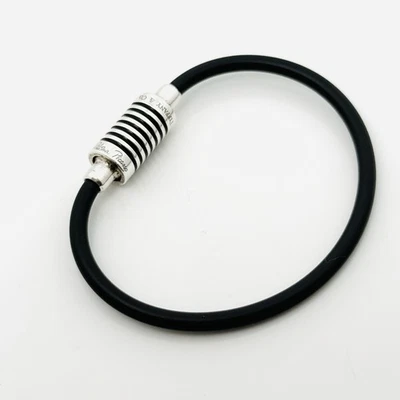 Pulsera 6" Tiffany & Co Paloma Picasso Groove en Caucho Esmalte Negro y Plata Foto 1 de 4