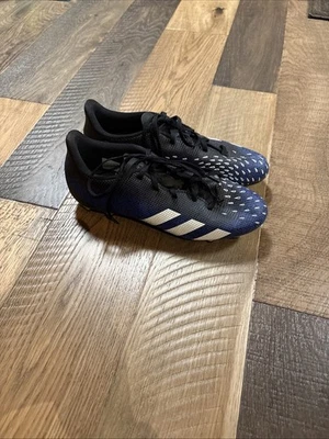 Adidas Predator Freak.4 FxG Men’s size 7.5 Soccer Cleats Blue Green Boots - Image 1 of 4