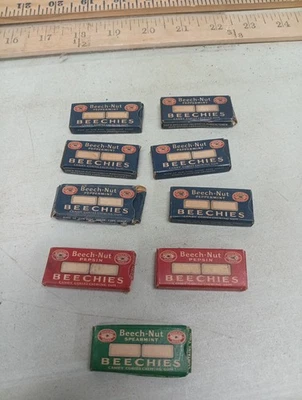 9 cajas de chicles antiguas de cartón con revestimiento de caramelo de haya y nuez de haya Foto 1 de 4