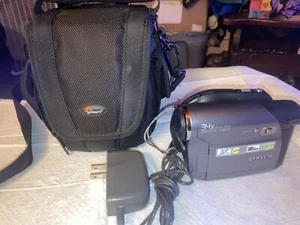 Samsung SC-DC173U DVD SD Camcorder Video Camera 34x Optical 1200X. TESTED - Picture 1 of 13