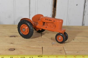 VINTAGE ALLIS CHALMERS ORANGE TRACTOR - Picture 1 of 8