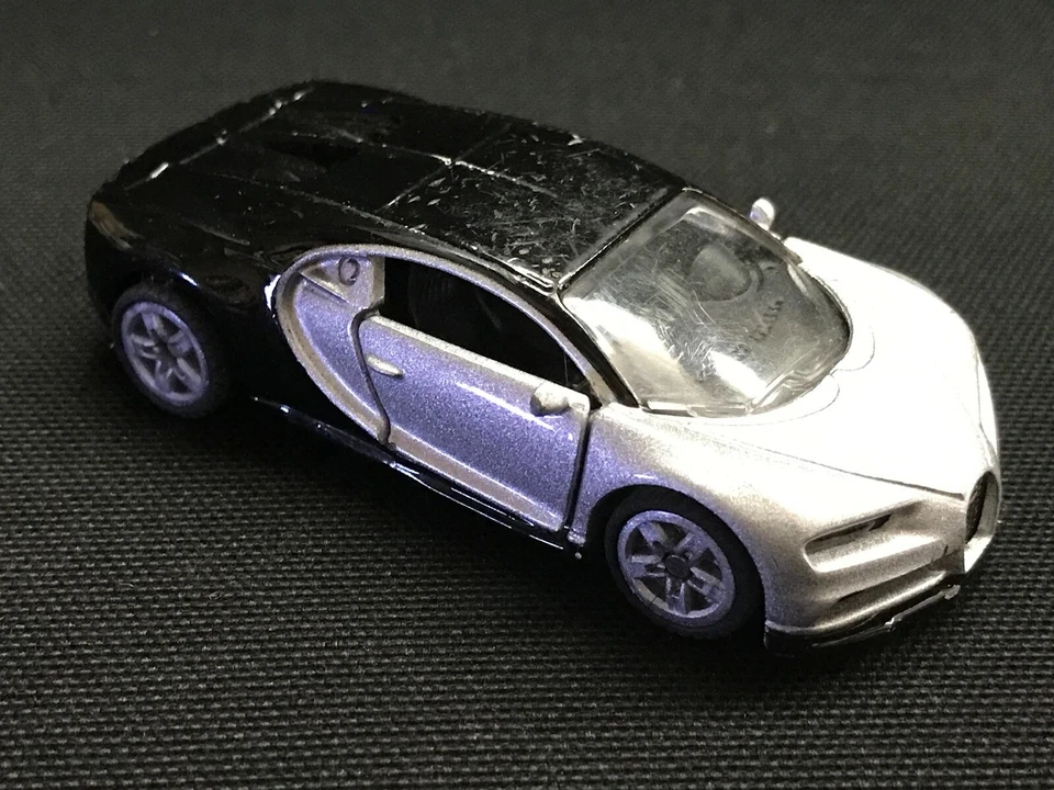 Siku Bugatti Chiron Collectable Scale 1:64 (approx) - Image 1 of 4