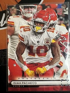 Isiah Pacheco (RC) 2022 Panini Chronicles - Photogenic #PH-31 Chiefs  - Picture 1 of 2