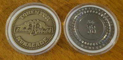 Lucky 38 Platinum Poker Chip from Fallout Vegas CE 2" & NUKACADE TOKEN CASED NW - Image 1 of 4
