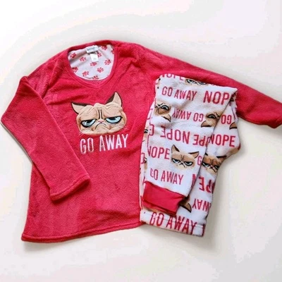 Conjunto de pijama~gato rabugento~tamanho feminino grande - Imagem 1 de 4