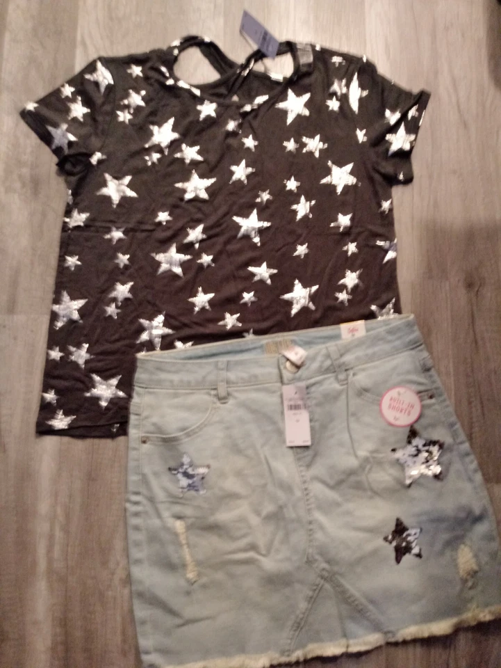 NWT JUSTICE GIRLS Outfit  Foil Stars Top 14/16 - Flip Sequin Skort Size 16  (D) - Image 1 of 4