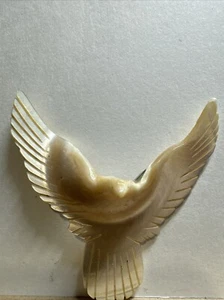 Vintage Carved Mother Of Pearl Bird Pendant - Picture 1 of 6