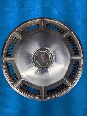 Pontiac 2000, 6000 1982-1983, tapacubos Phoenix 13"" Foto 1 de 4