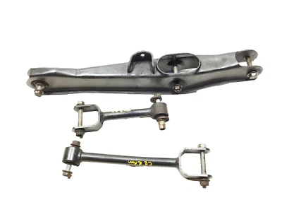 Brazo de control trasero derecho del pasajero Chrysler 200 11-14 3 piezas OEM Foto 1 de 4