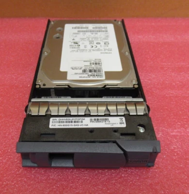 Hitachi HUS156060VLS600 0B24502 Ultrastar 15K600 600GB 15000RPM 3.5" Hard Drive - Image 1 of 4