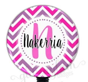 Mulinello distintivo retrattile viola Chevron personalizzato, distintivo infermiere rosa Med 2007 - Foto 1 di 8