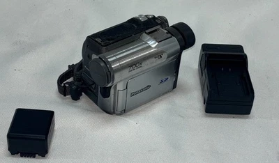 Panasonic Palmcorder MultiCam PV-GS50D Mini DV Camcorder Bundle W/Batt & Charger - Image 1 of 4
