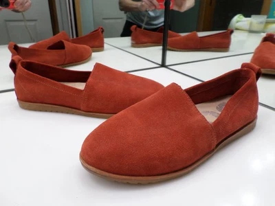 ВОДОНЕПРОНИЦАЕМЫЕ ЗАМШЕВЫЕ ЛОФЕРЫ SOREL ELLA PAPRIKA — РАЗМЕР 7 - Изображение 1 из 4