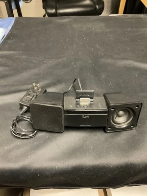 iLuv IMM286 Vibro Alarm Clock iPod Dock Aux Input - Image 1 of 2