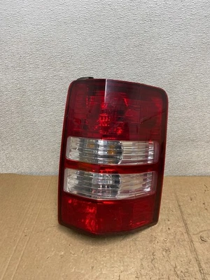 Jeep Liberty 2008 a 2012 pasajero derecho luz trasera lateral derecha fabricante original V3876 DG Foto 1 de 4