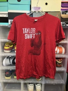 Gildan Taylor Swift Damen-T-Shirt rot Tour Musik Konzert rot Größe Large - Bild 1 von 6