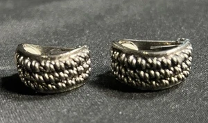 Classic Silver tone with black accents Hoop style Clip on Earrings-1"x1" - Picture 1 of 3