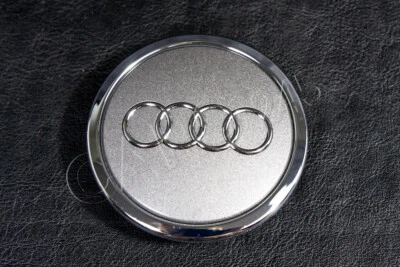 Tapacubos original AUDI A4 Allroad Quattro Avant S4 A4l 8T0601170A7ZJ Foto 1 de 4