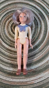 Fisher Price liebevolle Familie Puppenhaus Puppe Frau Großmutter Spielzeug - Bild 1 von 15