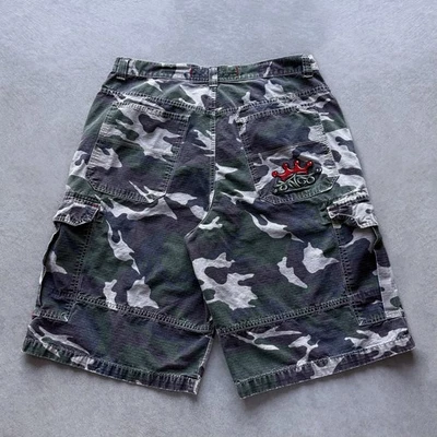 Vintage JNCO Jeans Camo Baggy Cargo Red Crown Embroidered Shorts - Image 1 of 4
