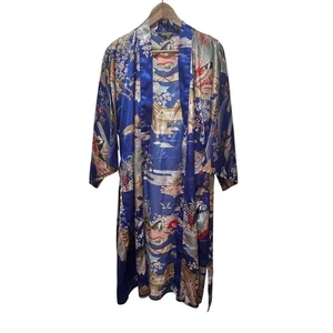 Vintage Ichiman Excellent Quality Kimono Robe Made Japan Geisha Scene Satin 70s - Picture 1 of 5