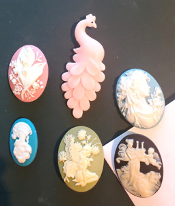 5 Beautiful Vintage CAMEO Buttons (1"+1.5") + pink 2.75" Bird of Paradise Button
