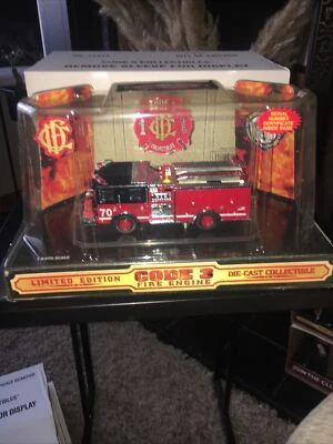 Code 3 Chicago Luverne Pumper 12316 Engine #70  1/64 1 0F 3750 - Image 1 of 4