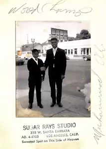 One of First Photographs SIGNED as "Muhammad Ali" from Cassius Clay, Beckett LOA - Picture 1 of 3