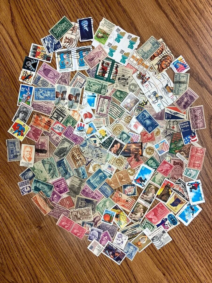 USA LOT # 879 ALL USED- SEE PICTURE - OVER 150 STAMPS - Image 1 of 1