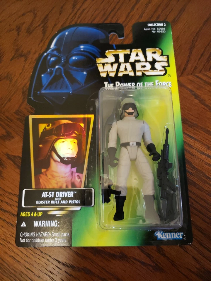 Star Wars Power Of The Force - AT-ST Driver potf2 Holo 00 MOC Kenner - Image 1 of 3