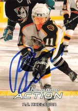 2003/04 In The Game #79 P.J. Axelsson Bruins Signed Auto *G1688