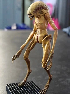 Figura de acción HIYA Newborn Alien: Resurrection 1/18 colección de modelos de animación - Imagen 1 de 12