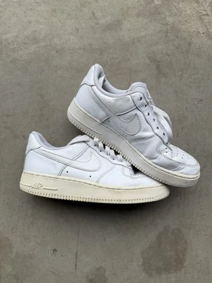 Nike Air Force 1 '07 Zapatillas bajas triple blancas talla 7,5 para mujer DD8959-100 Foto 1 de 4