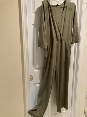 Guess XL Olive green hooded jumpsuit Self belt with fashionable metal closure - Image 1 of 4