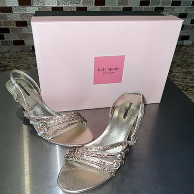 Sandálias SP8a Kate Spade New York Makenna ouro rosa tamanho 7,5M - Imagem 1 de 4