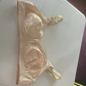 Reggiseno donna fiori di ciliegio beige chiaro nuovo senza etichetta taglia 42C stile B346 - Foto 1 di 6