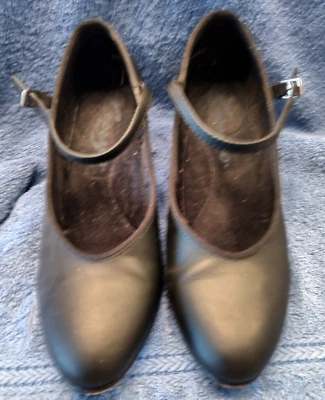 Capezio Women's Mary Jane Dance Shoes Sz 8 W Wide Black Leather Pumps Heels - Image 1 of 4