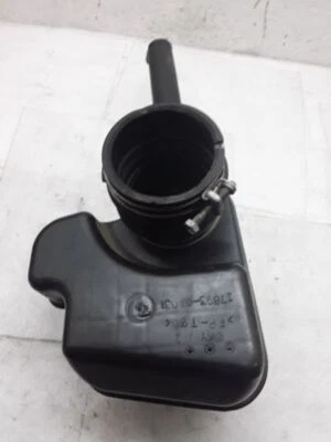 TUBO/RESONADOR AIRE 17893-0A031 3,0 L 1999-2003 TOYOTA SOLARA GR-23K Foto 1 de 4