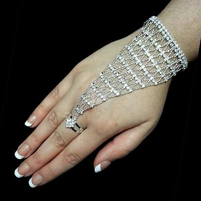 Bollywood Bauchtanz Armkette Handschmuck Ring Sklavenarmband Strass Hochzeit - Bild 1 von 3