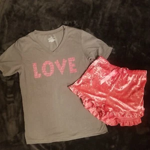 Women Medium 2pc shirt/short set sleep/loungewear brand new w tags - Picture 1 of 3