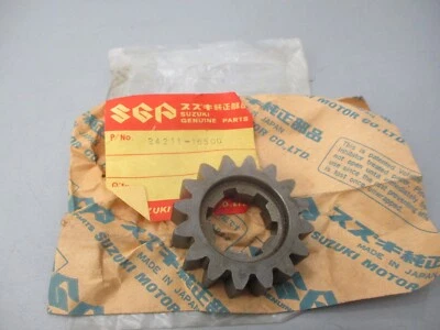 Nuevo de Lote Antiguo Suzuki OEM Kick 1st Drive Gear 1971-1975 TM400 Cyclone 24211-16500 Foto 1 de 2