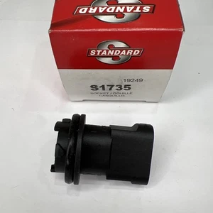 Parking Light Bulb Socket Standard S1735 - Picture 1 of 4