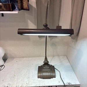 Flexo by Art Industries Chicago Vintage Articulatin Desk Lamp Brown MCM - Picture 1 of 13