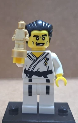 LEGO Karate Master Minifigure Series 2  8684 - Image 1 of 4