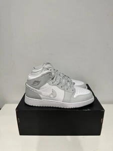 Air Jordan 1 Mid SE Photon Dust / Grey Camo Size 7Y — DD3235 100 - Picture 1 of 5